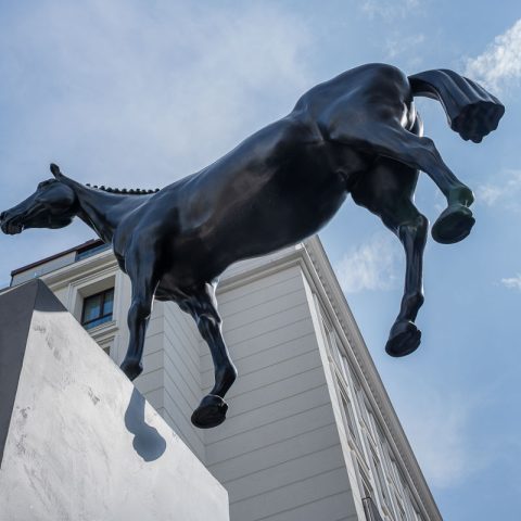 El rumor de la discordia by Gonzalo Lebrija, Plaza del Carmen, Madrid