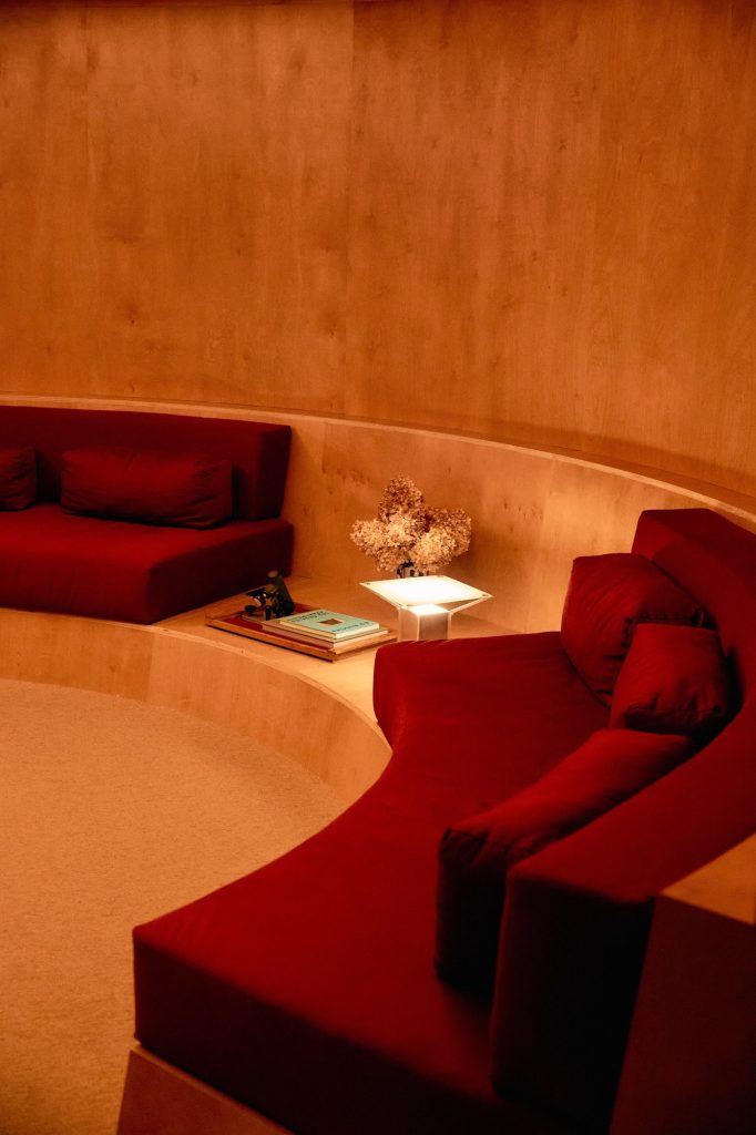 The Altar, New York – The Practice